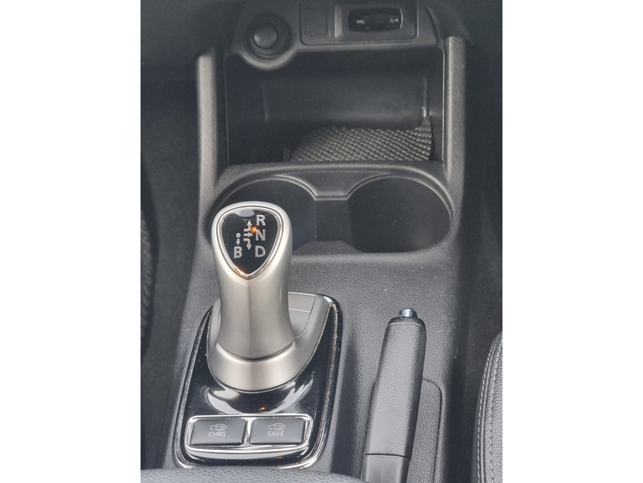 2015 Mitsubishi Outlander - image 23