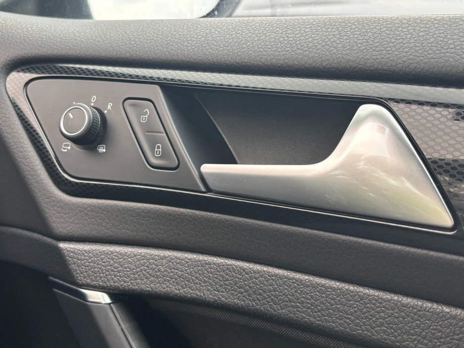 2017 Volkswagen Golf 1.4 HIGHLINE PETROL AUTO 12 MONTH WARRANTY €15,995