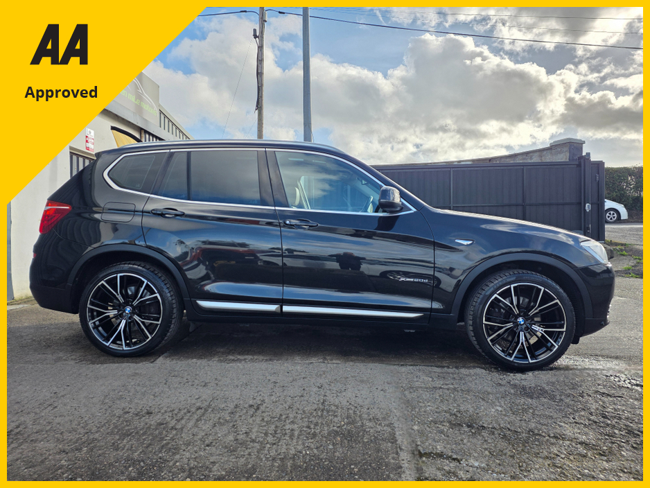 2017 BMW X3 - image 10