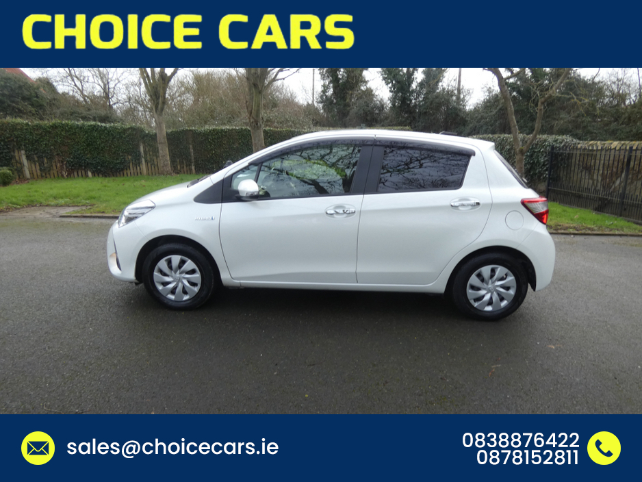 2019 Toyota Yaris - image 3