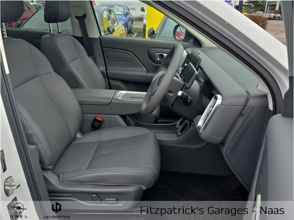 2026 Leapmotor B10 Design 67.1kw(420Km) Demo (Price Includes €1000 Scrappage Allowance) €33,950