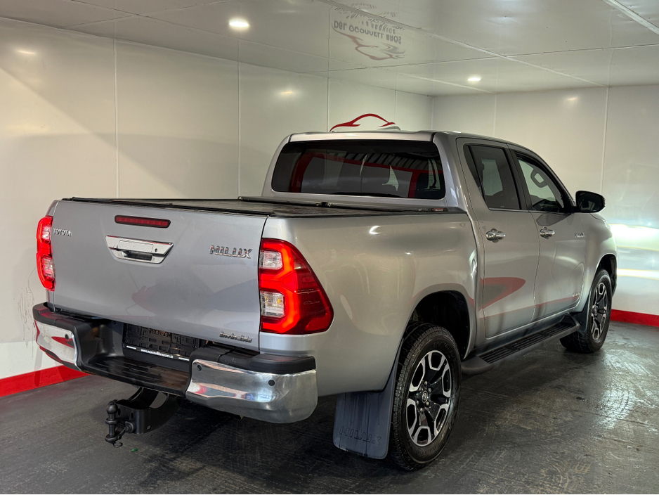 2021 Toyota Hilux INVINCIBLE D-4D 4WD DCB