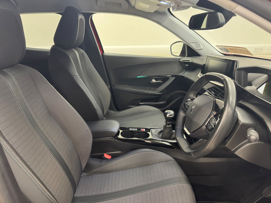 2022 Peugeot 2008 1.2 Puretech 100bhp Allure €21,950