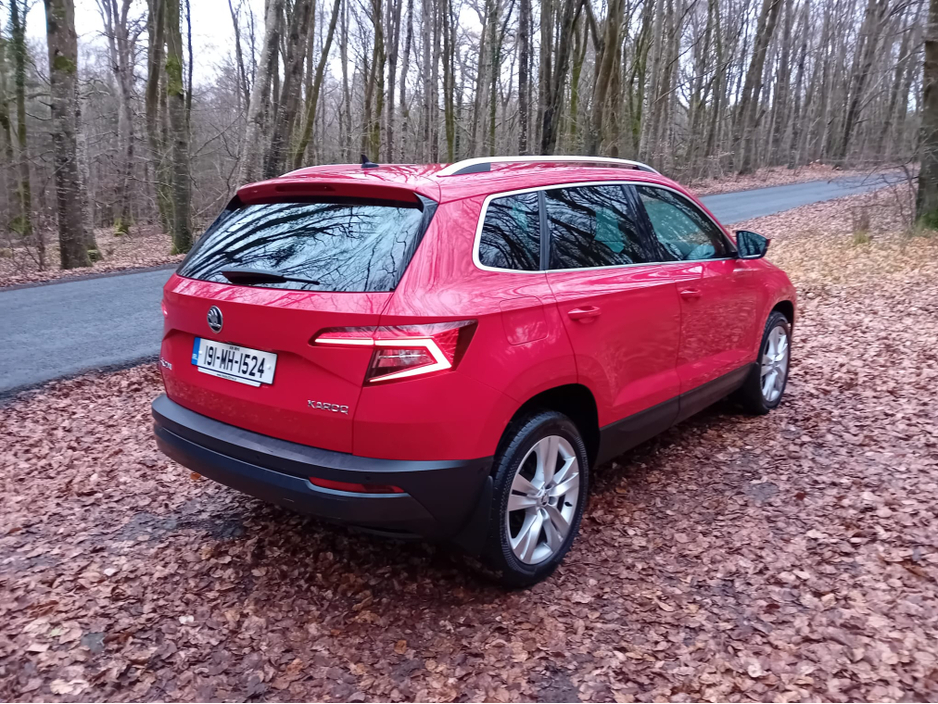 2019 Skoda Karoq - image 8
