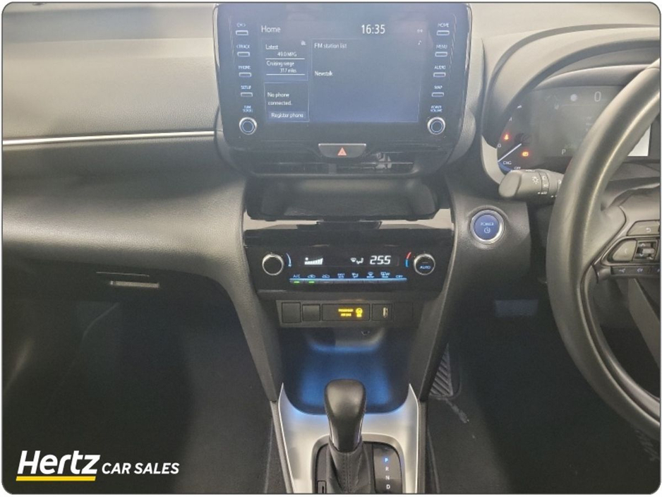 2023 Toyota Yaris Cross DESIGN HEV 1.5 Petrol Automatic €25,895