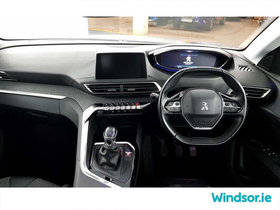 2020 Peugeot 5008 - image 13