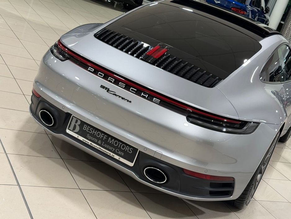 2020 Porsche 911 - image 10