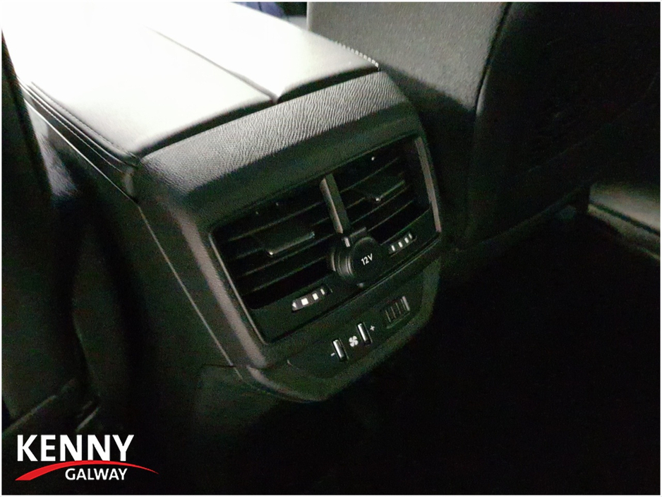 2024 Peugeot 5008 - image 14