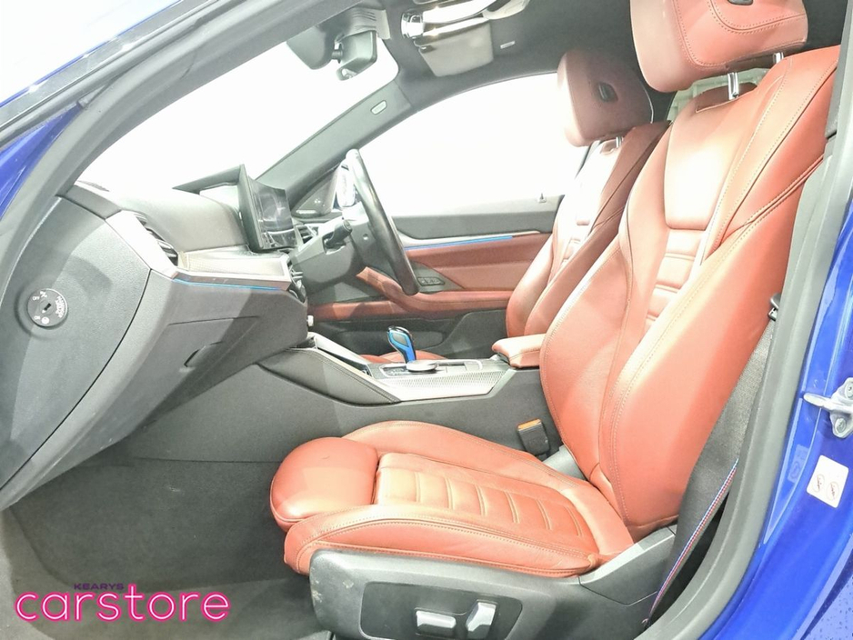 2022 BMW i4 - image 9