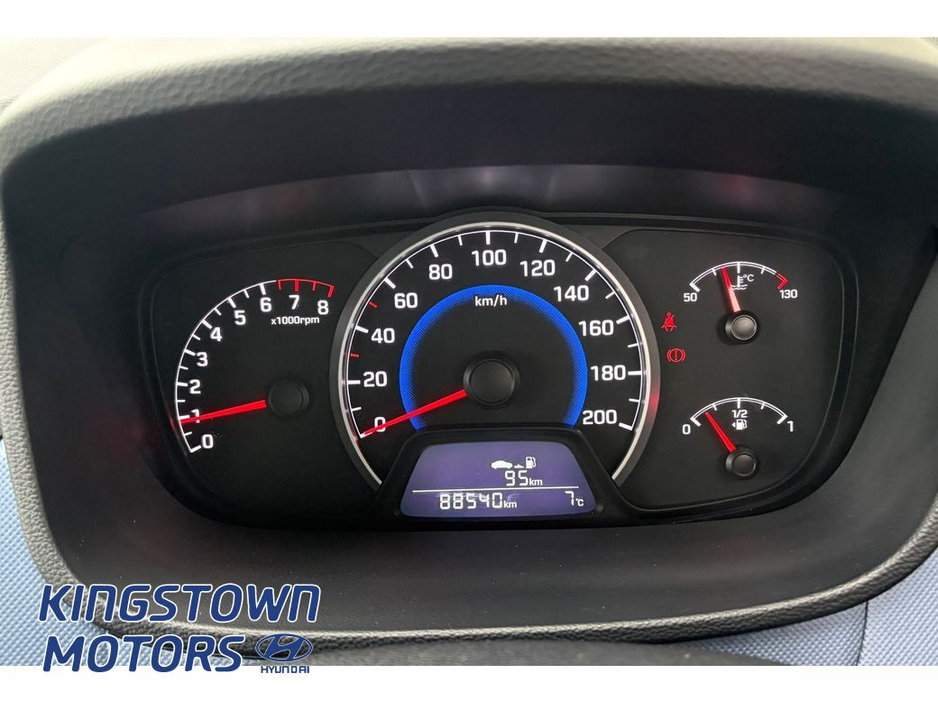 2014 Hyundai i10 - image 11