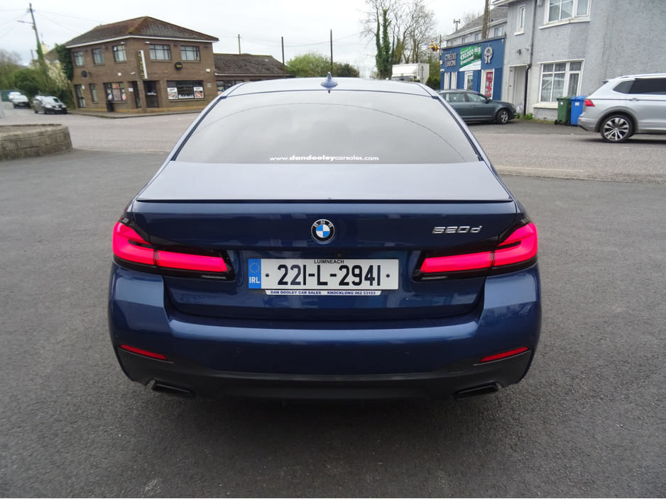 2022 BMW 5 Series - image 5