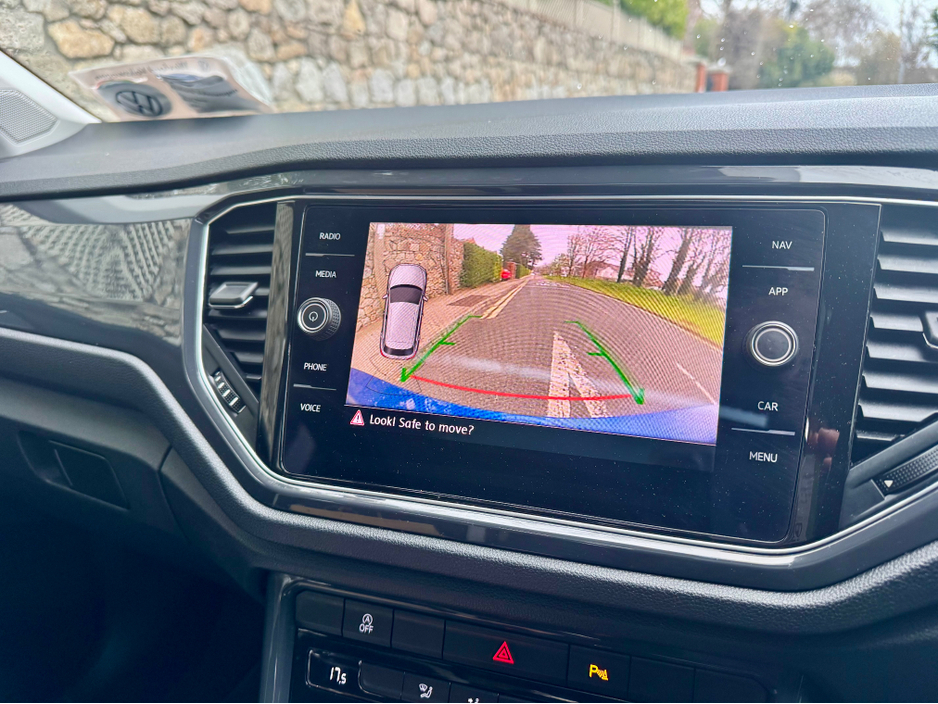 2020 Volkswagen T-Roc - image 12