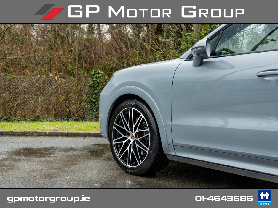 2024 Porsche Cayenne E-HYBRID 4DR AUTO *MEGA SPEC* €107,900
