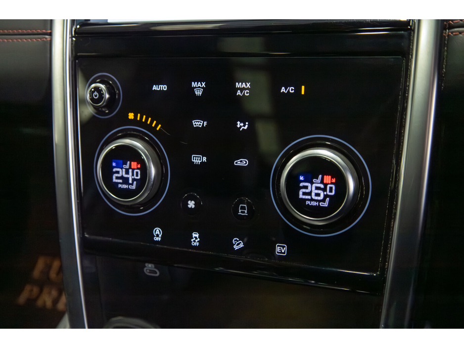 2021 Land Rover Discovery Sport 1.5 I3 PHEV 300 PS AWD R-Dynamic HSEAuto €33,950