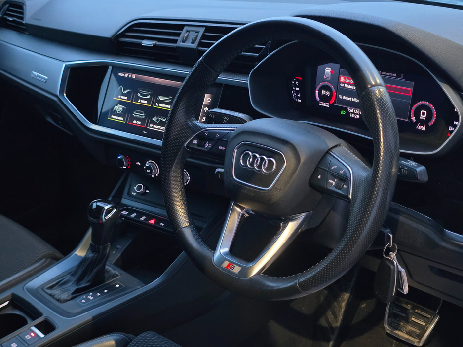2019 Audi Q3 - image 24