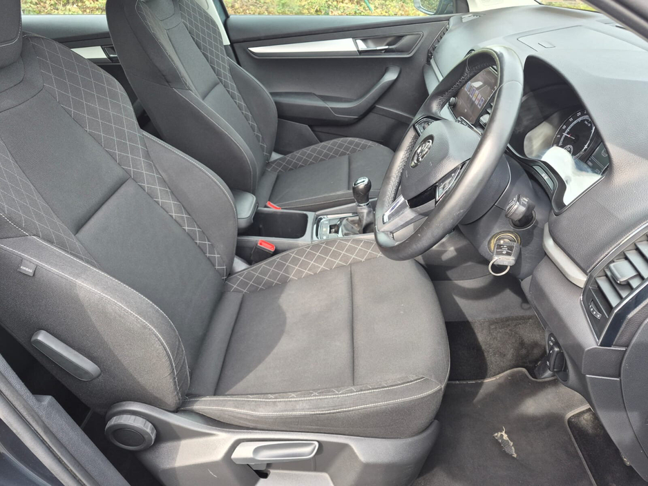 2020 Skoda Karoq - image 15