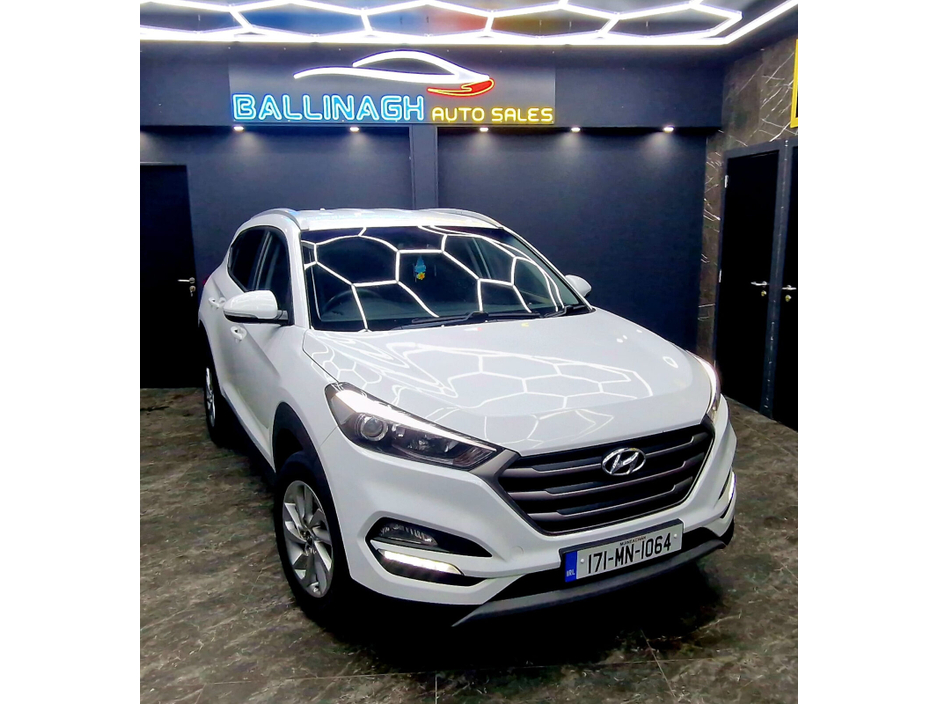 2017 Hyundai Tucson - image 5