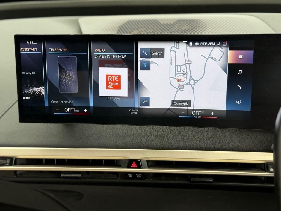 2022 BMW iX - image 8