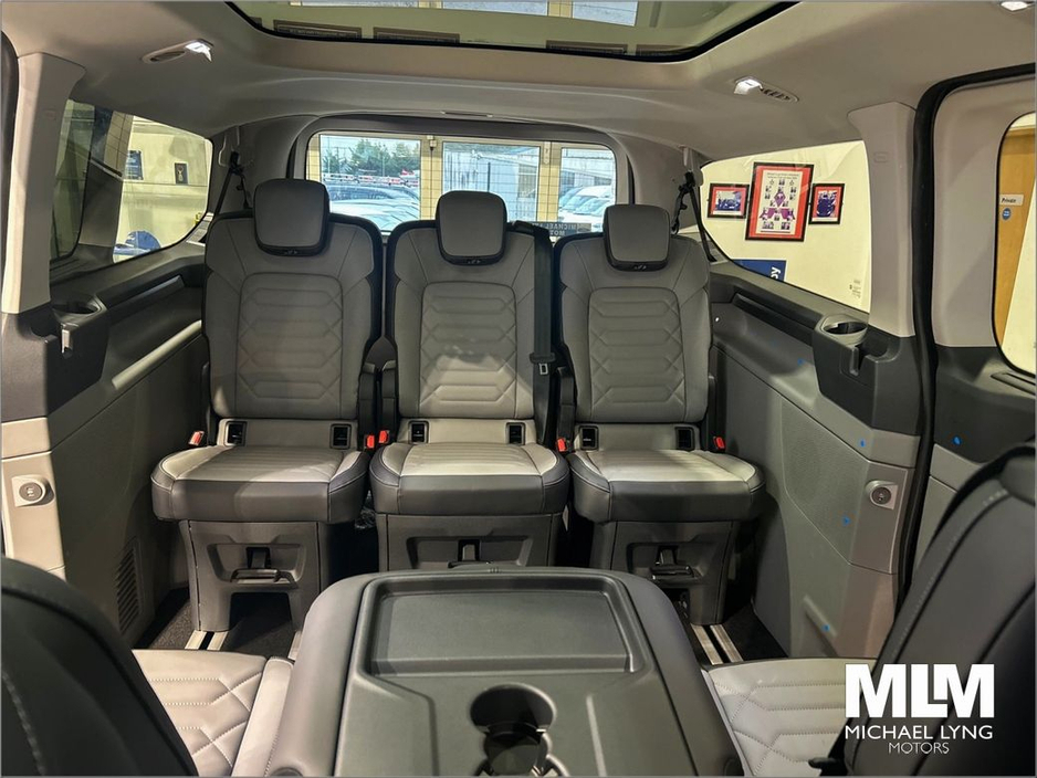 2026 Ford Tourneo Custom Ford Transit Custom Tourneo L2 320 8 Seater Limited PHEV