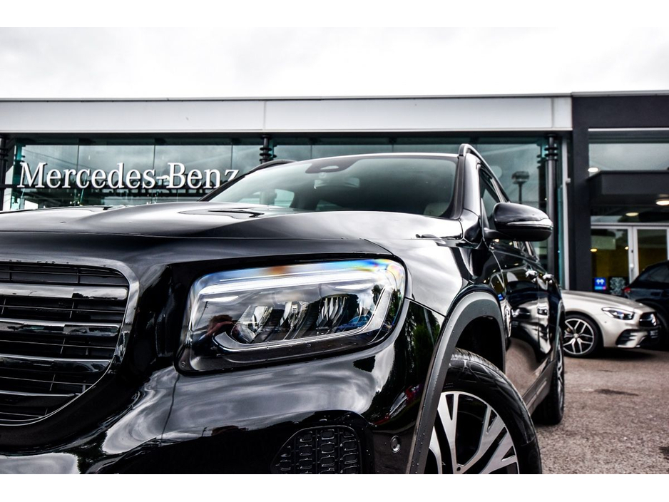 2025 Mercedes-Benz GLB - image 4