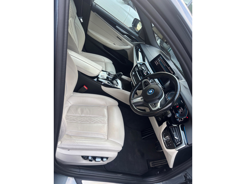 2022 BMW 5 Series 530e M Sport €38,950