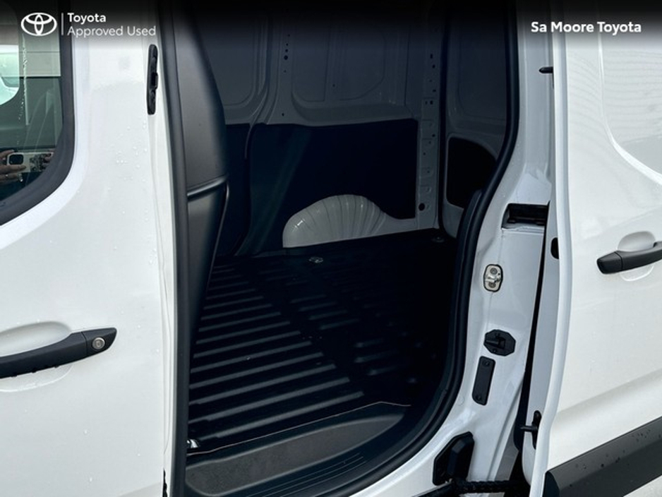 2024 Toyota Proace City GX - 650KG €23,750