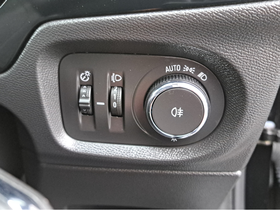 2025 Opel Corsa SC 1.2 75BHP €20,950