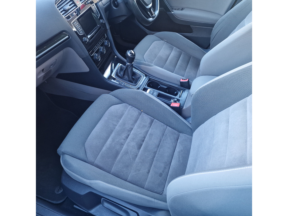 2015 Volkswagen Golf 1.6 TDI 3DR 110HP Highline €8,950