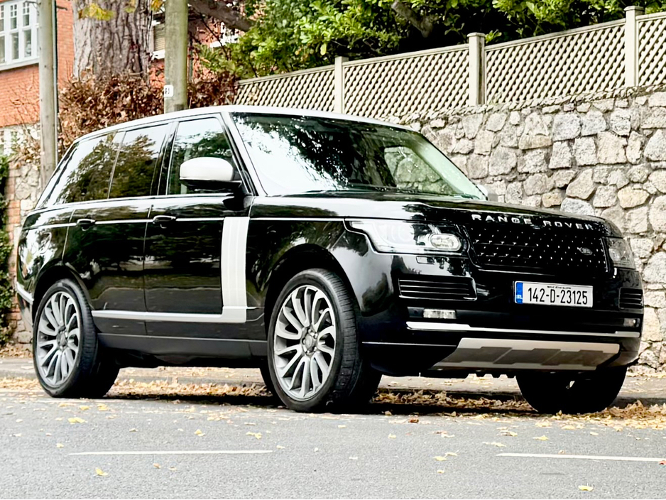 2014 Land Rover Range Rover - image 2