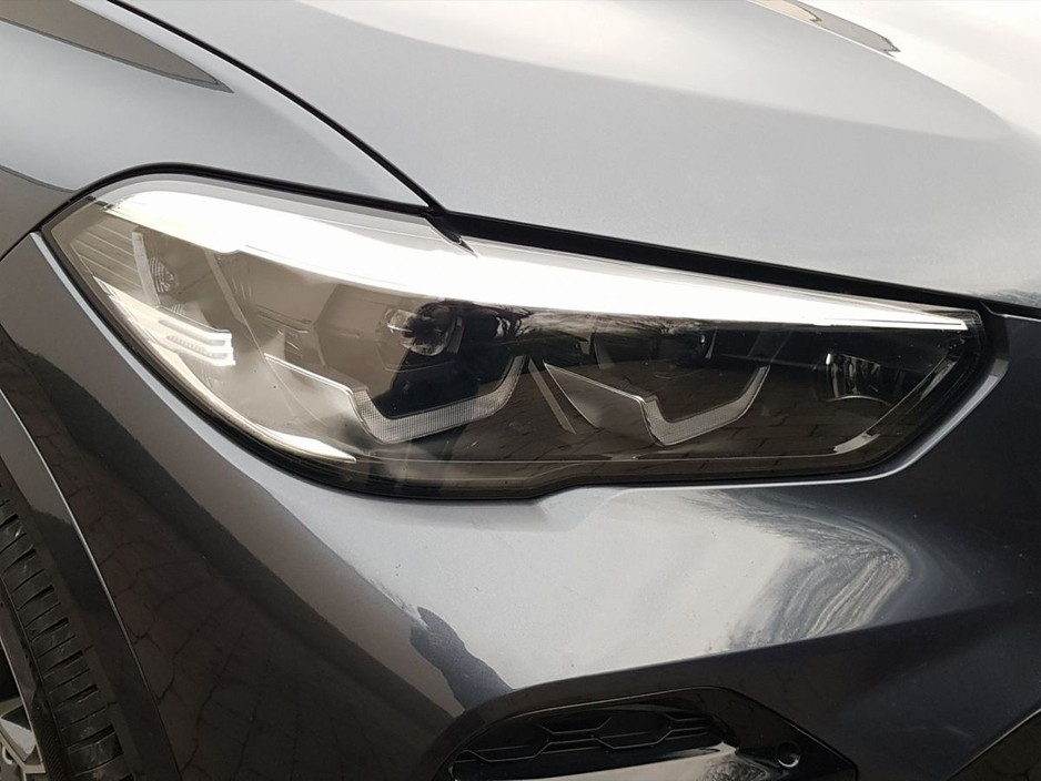 2022 BMW X5 xDrive45e xLine €67,995