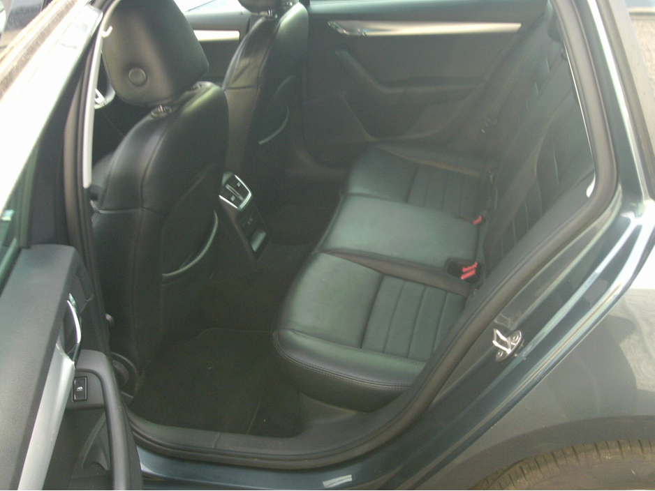 2019 Skoda Octavia - image 23