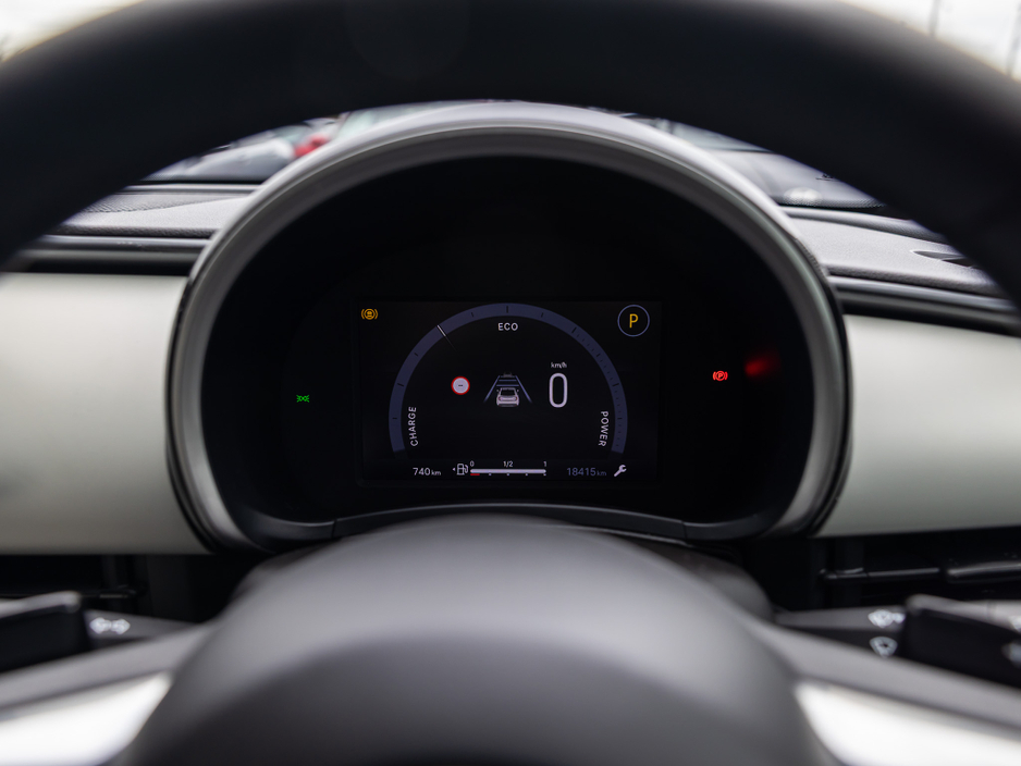 2025 Fiat 600 - image 11