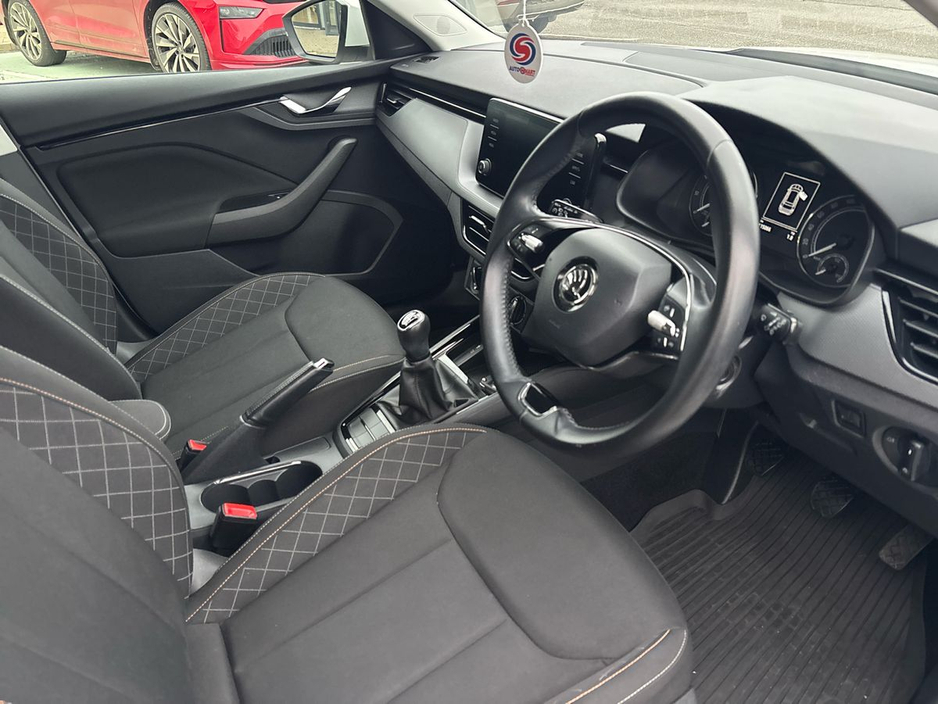 2021 Skoda Kamiq - image 6
