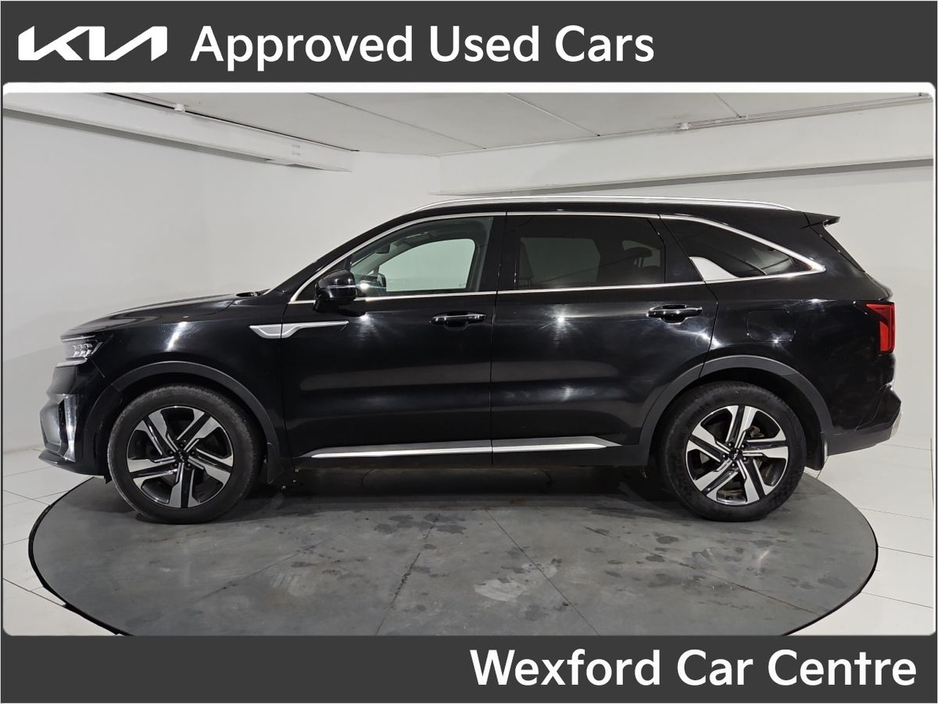 2023 Kia Sorento - image 6