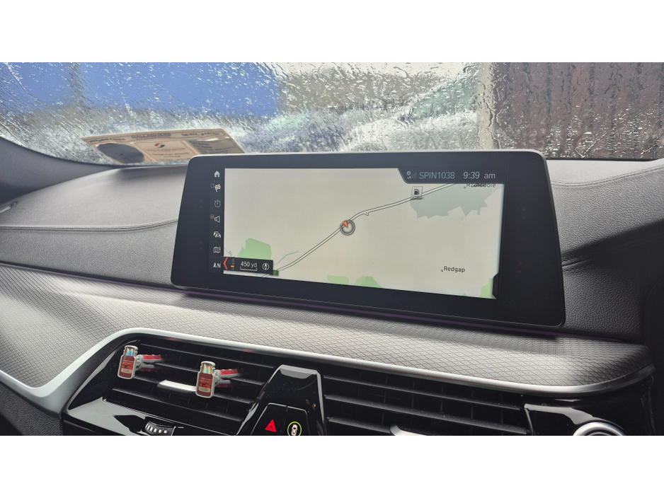 2018 BMW 5 Series - image 22