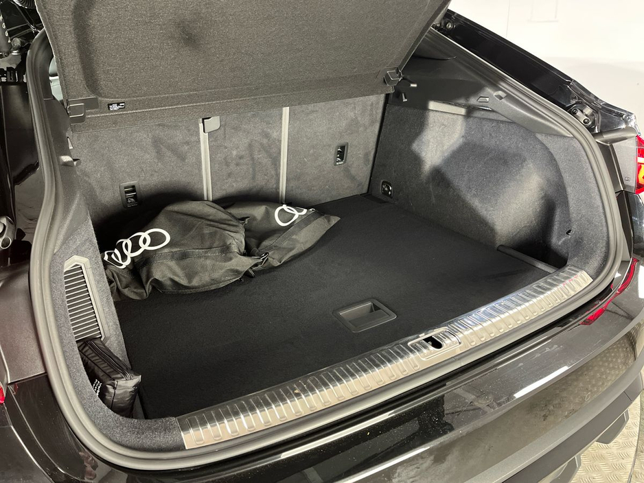 2024 Audi Q3 - image 12