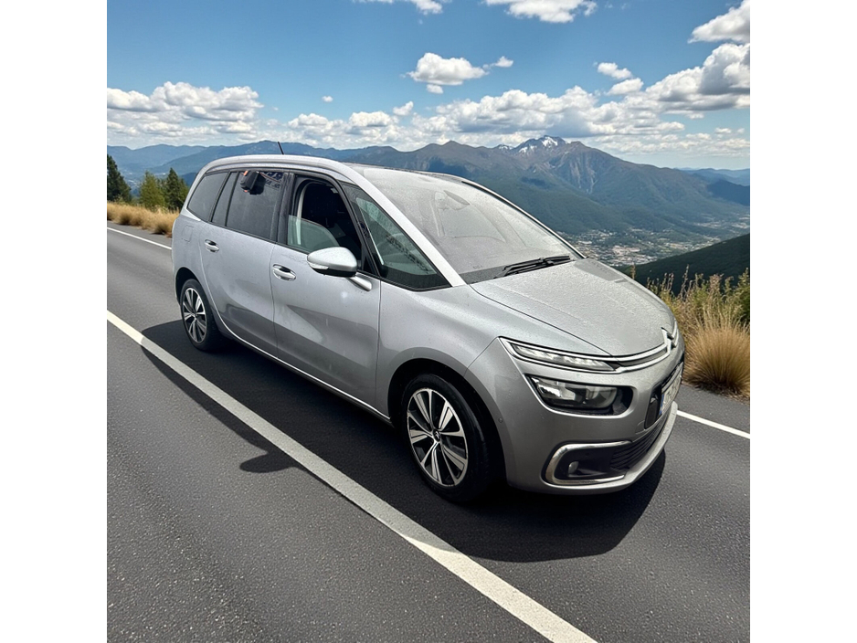 2017 Citroen Grand C4 Picasso - image 5