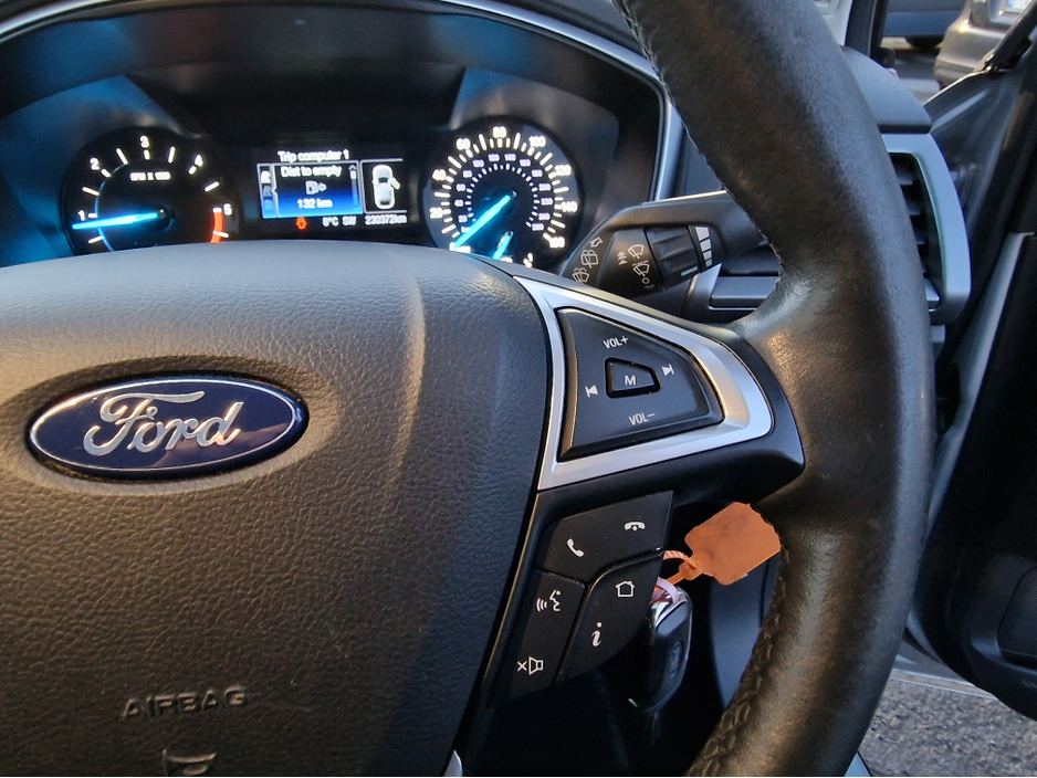 2017 Ford Mondeo 2.0 TDCI ZETEC-FULLY SERVICED €10,450