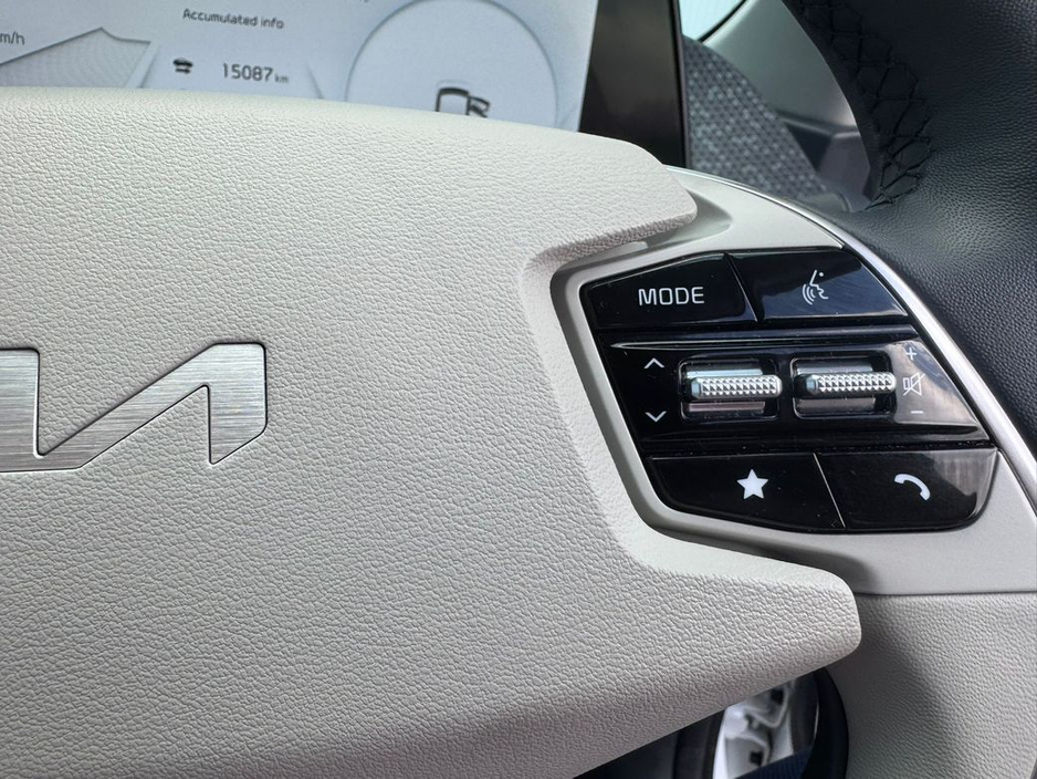 2024 Kia EV6 - image 19