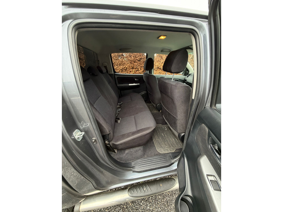 2014 Toyota Hilux 2014 Toyota Hilux 3.0 D4D Invincible 5 Seat N1 €17,950