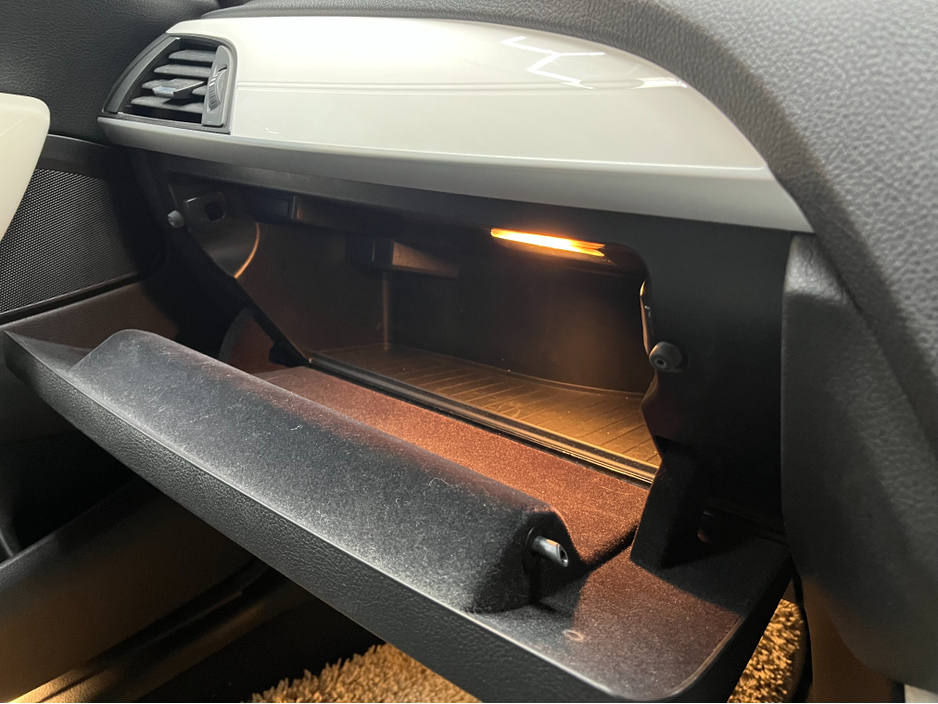 2016 BMW 1 Series €14950 2016 BMW 118I STYLE 1.5 AUTOMATIC / CRUISE CONTROL / REVERSE CAMERA AND MORE €14,950