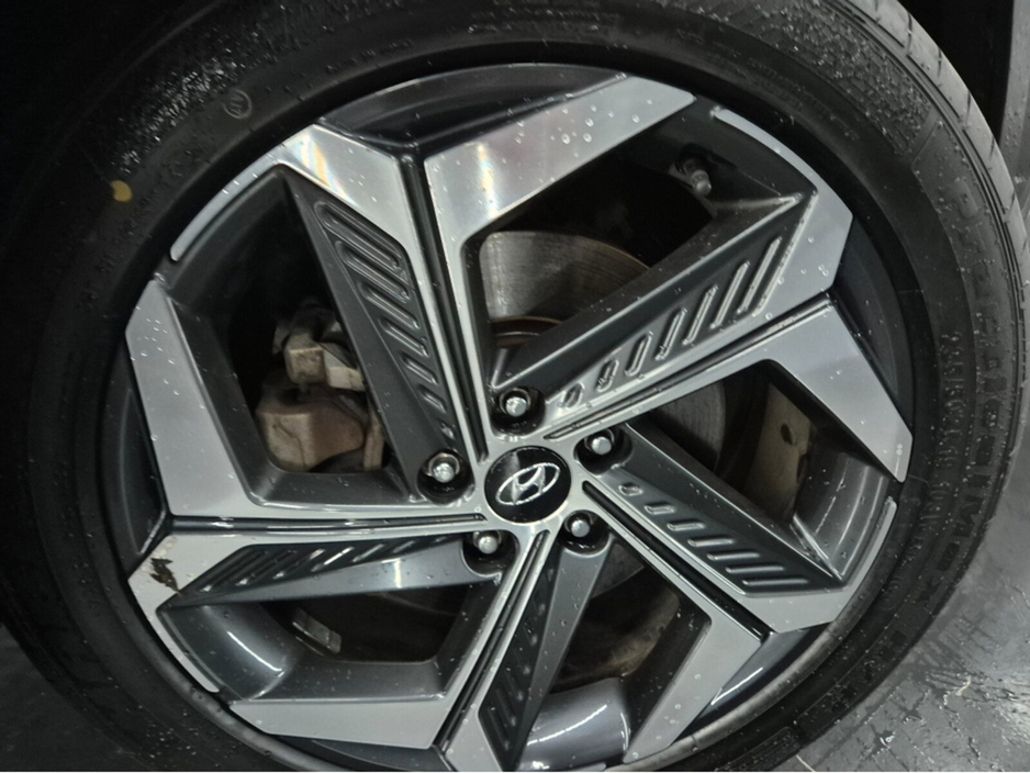 2021 Hyundai Tucson - image 10