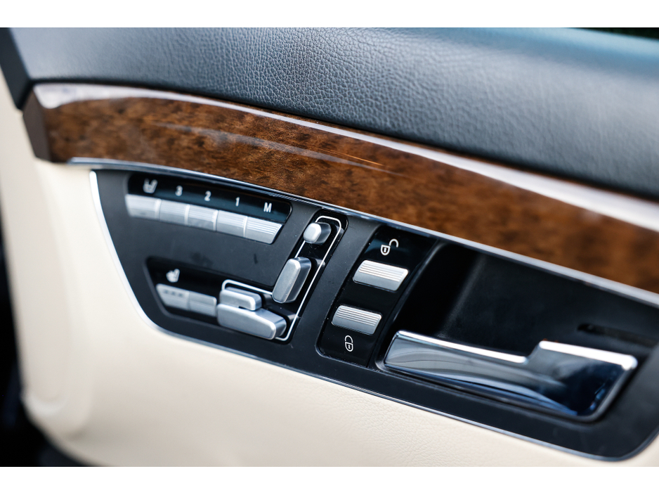 2013 Mercedes-Benz S Class - image 14