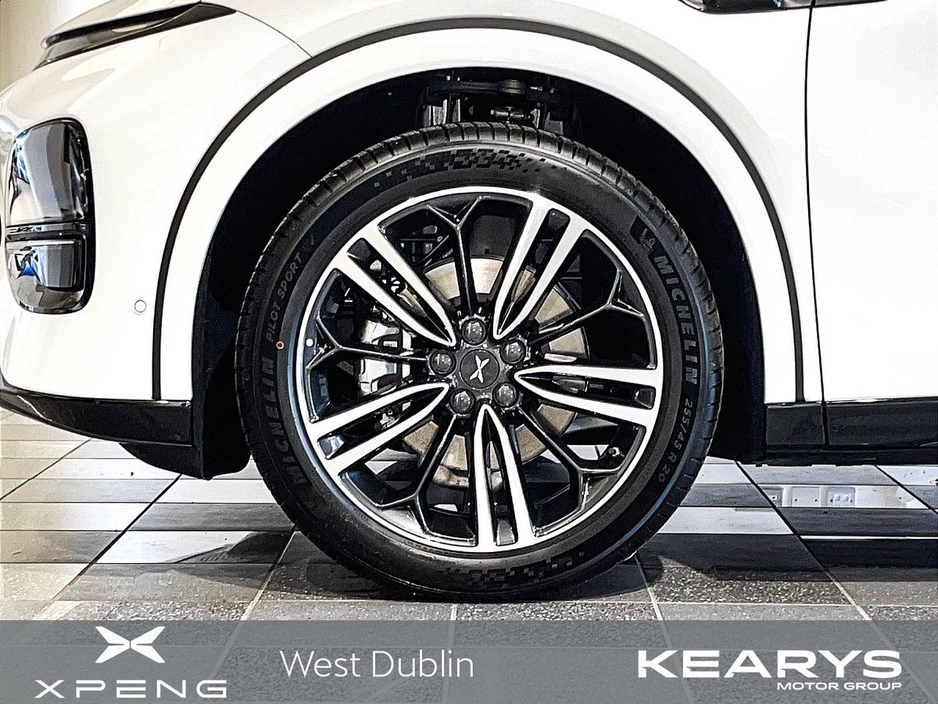 2025 Xpeng G6 - image 8