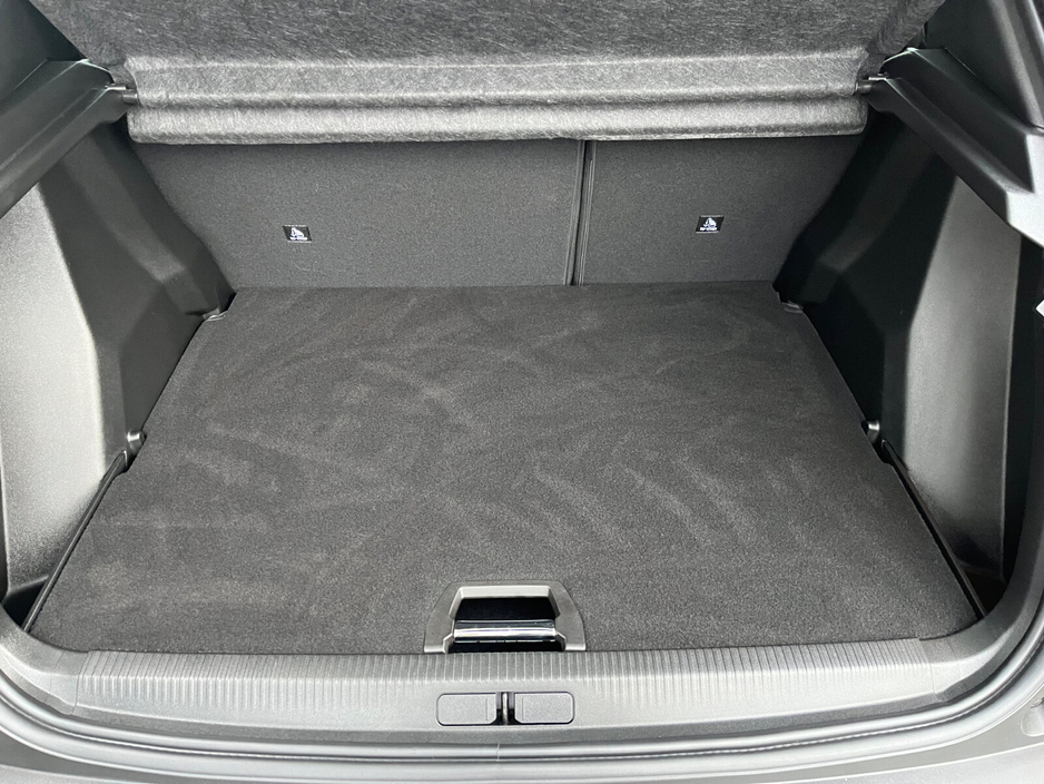 2025 Peugeot 2008 - image 6