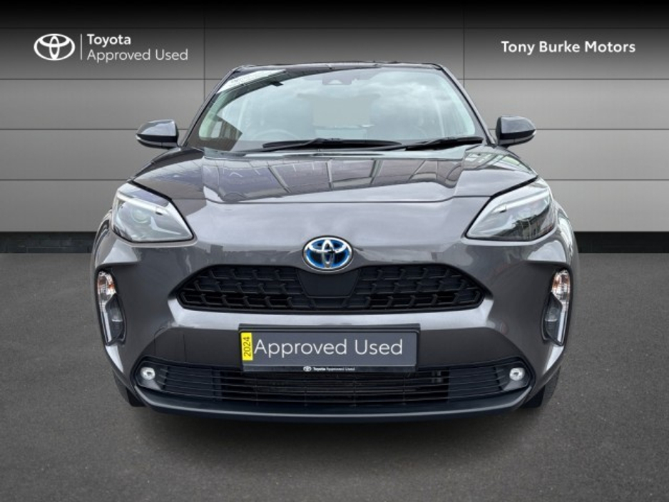 2024 Toyota Yaris Cross - image 5