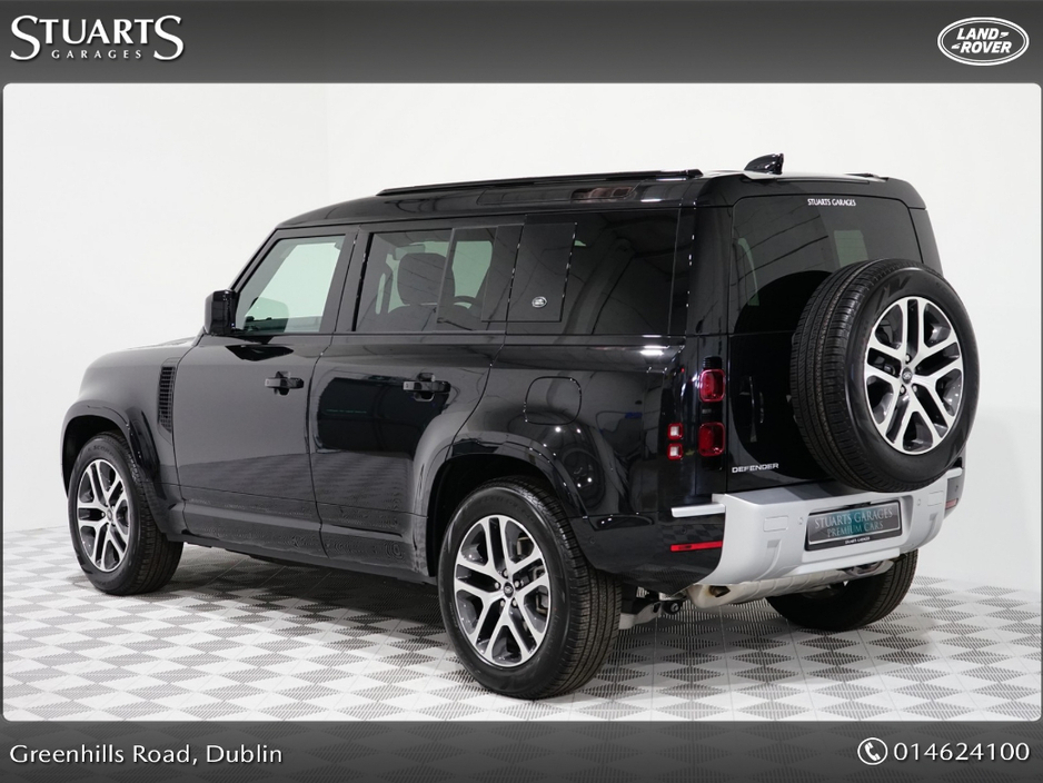 2023 Land Rover Defender - image 2