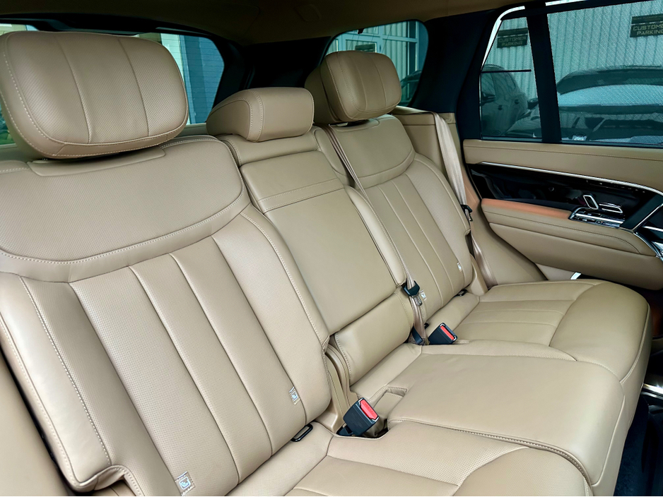 2024 Land Rover Range Rover Sport - image 12