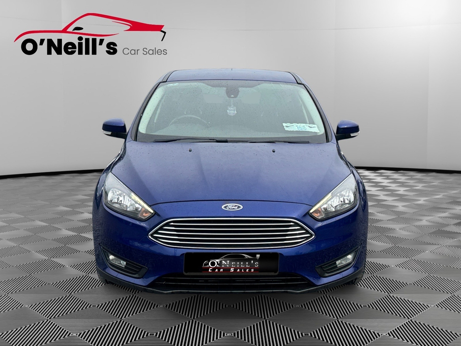 2016 Ford Focus - image 4