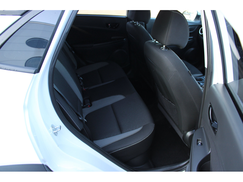 2020 Hyundai Kona - image 12